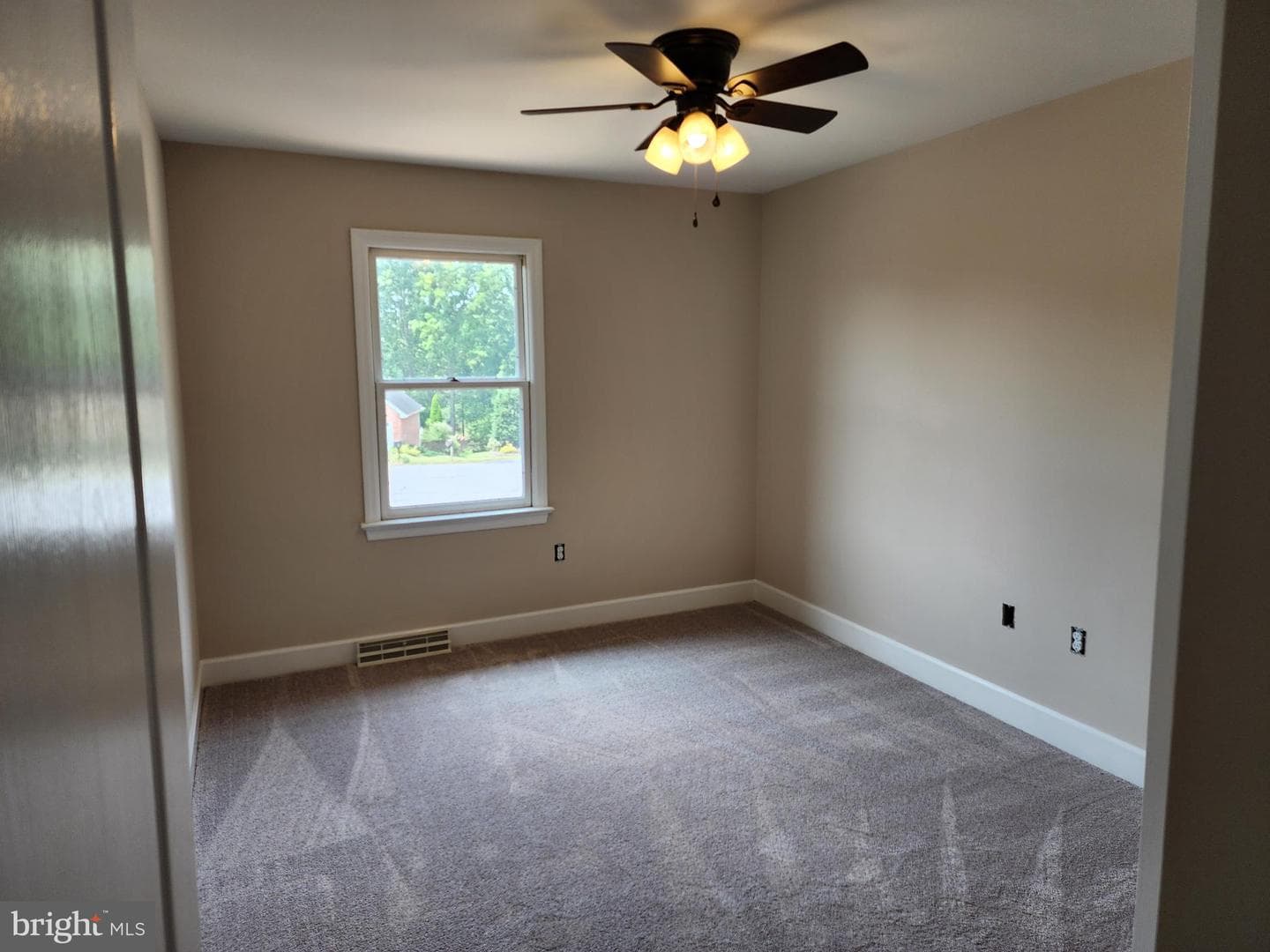 5 Dartmouth Drive photo 45