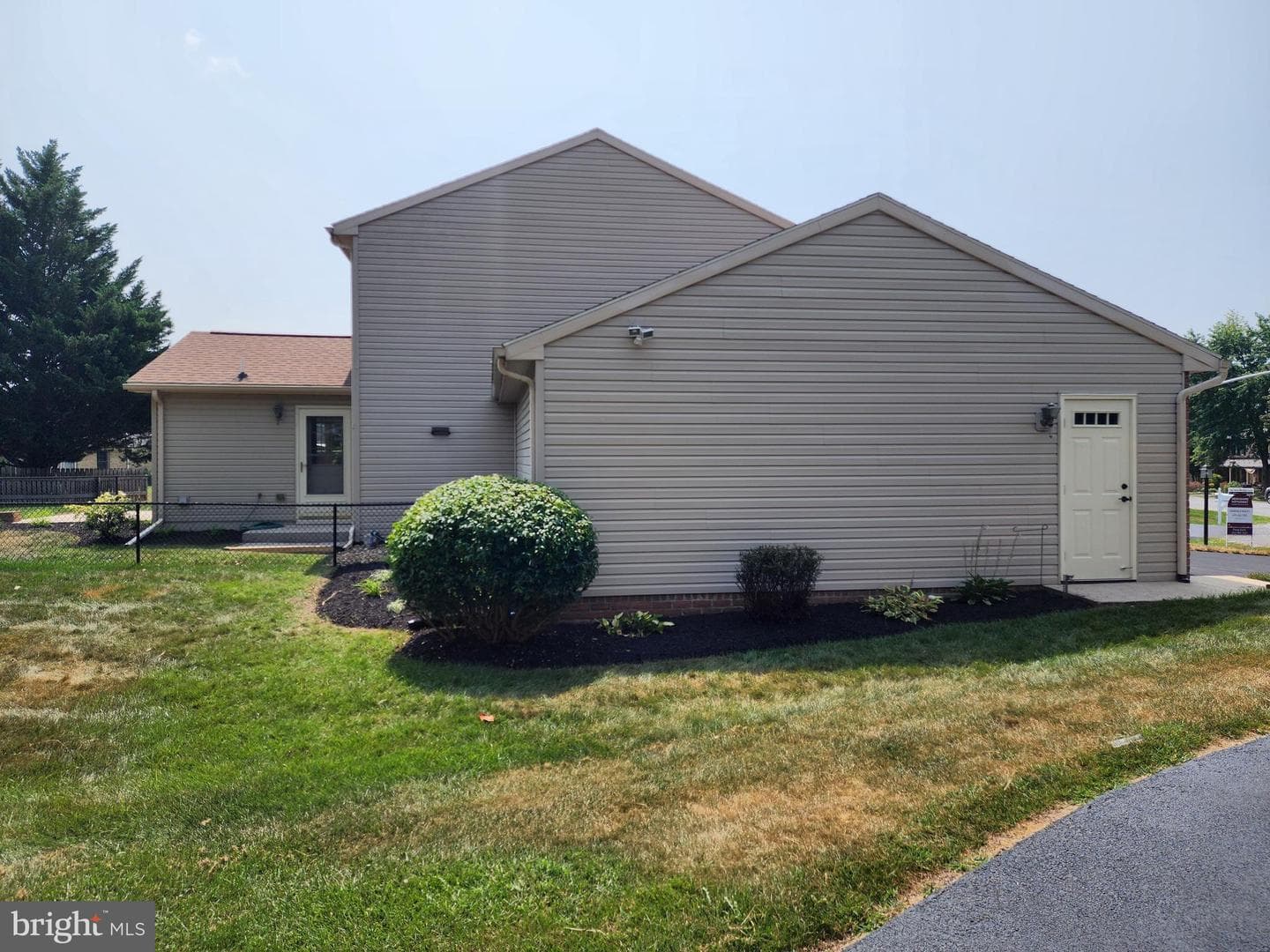 5 Dartmouth Drive photo 68