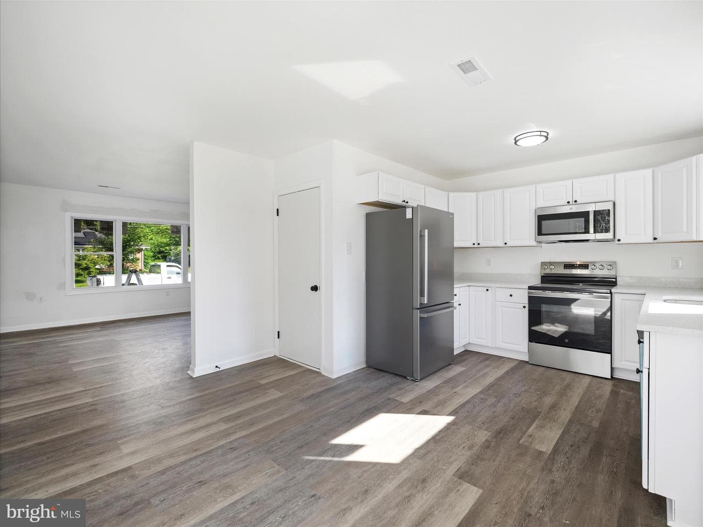 870 Pine Street photo 6