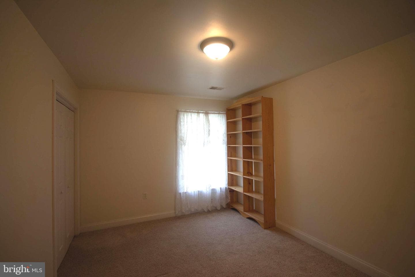 818 View Street photo 24