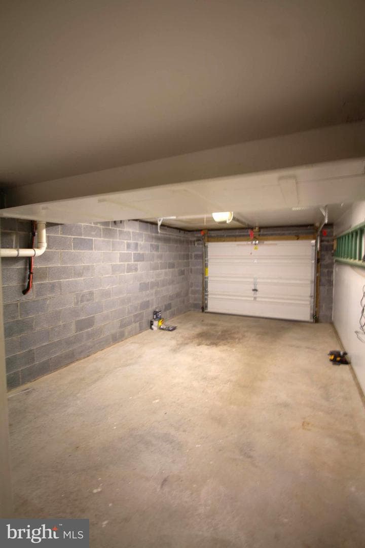 818 View Street photo 30