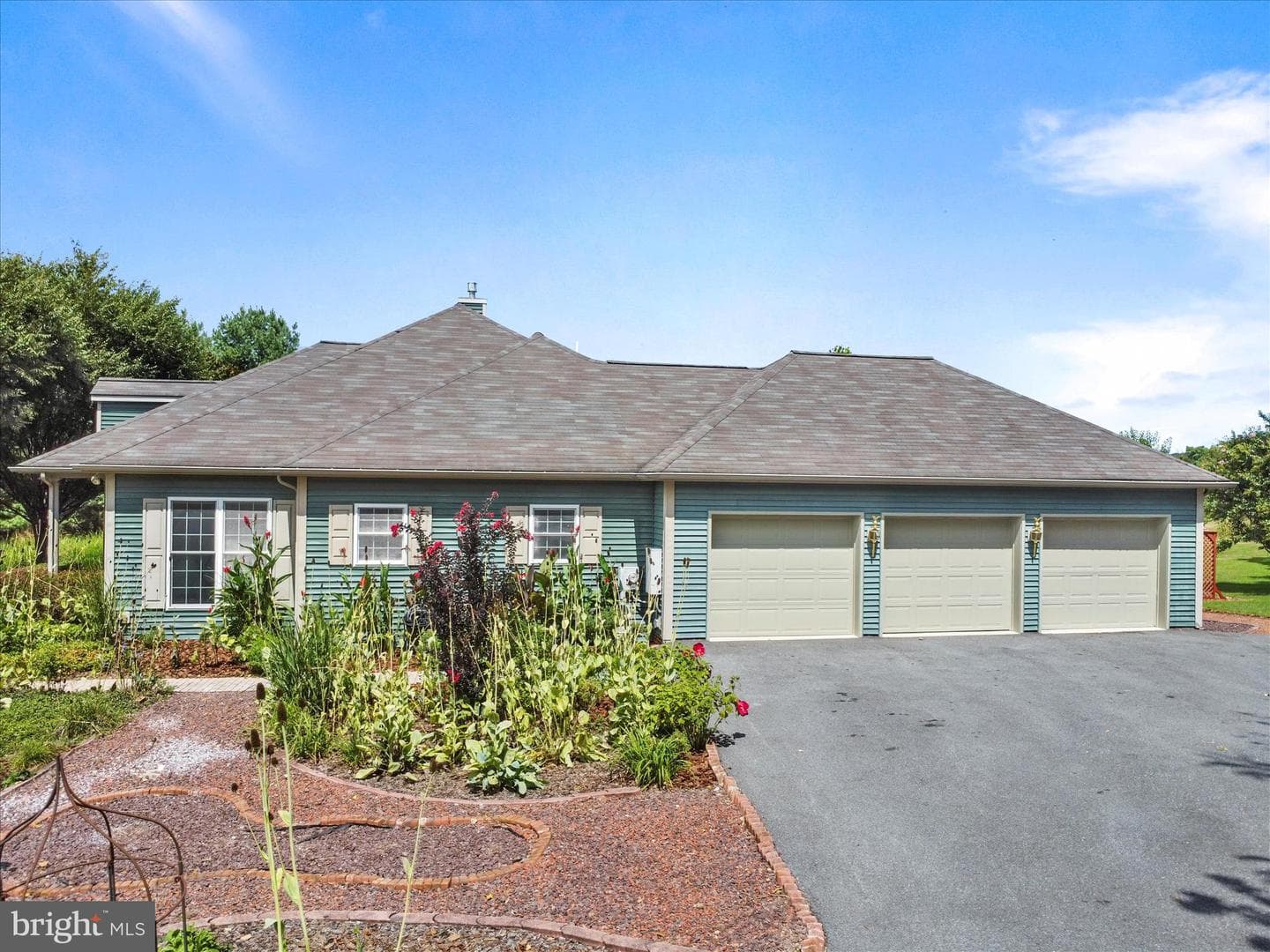 5423 Porterstown Road photo 2