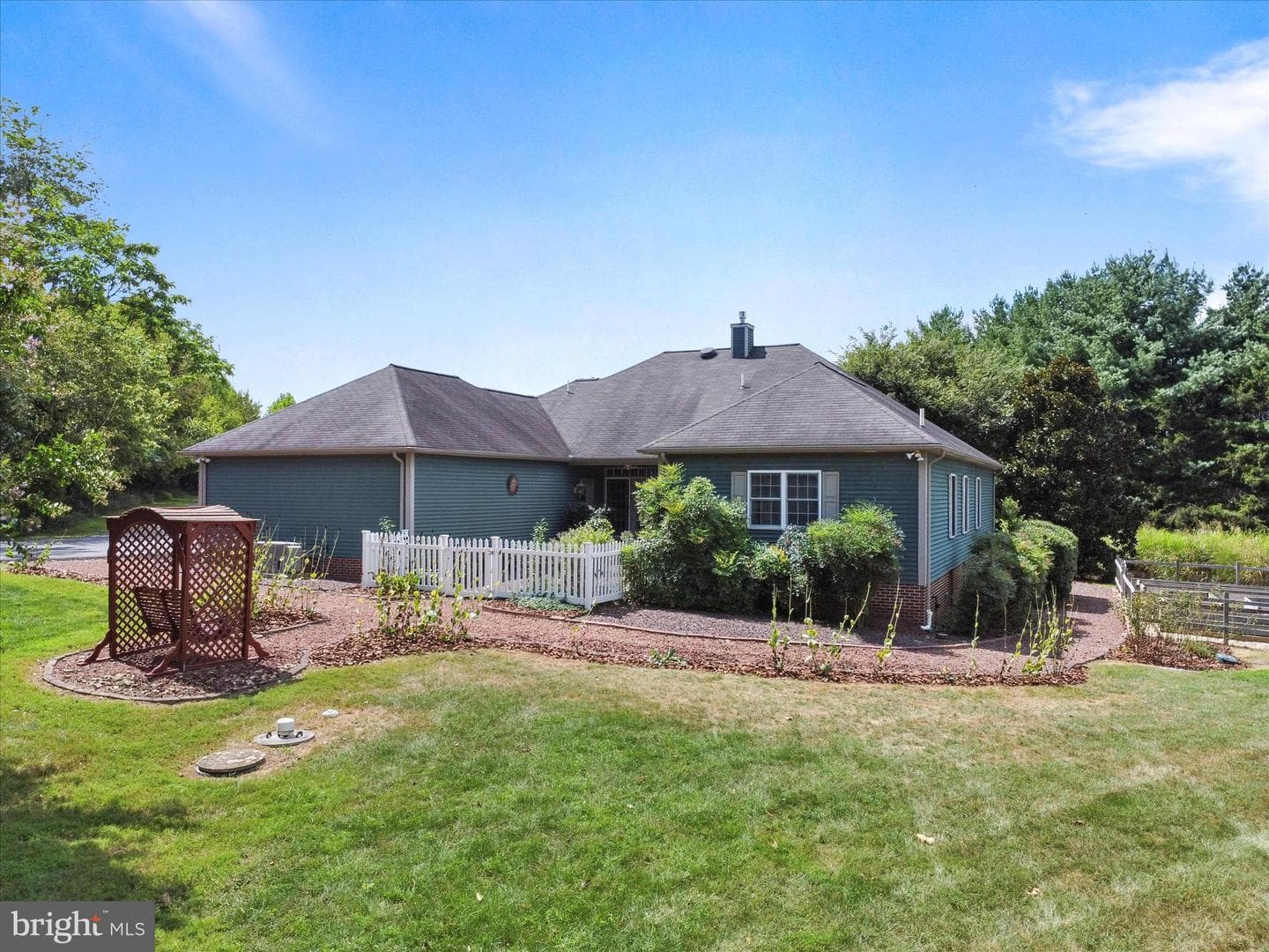5423 Porterstown Road photo 9