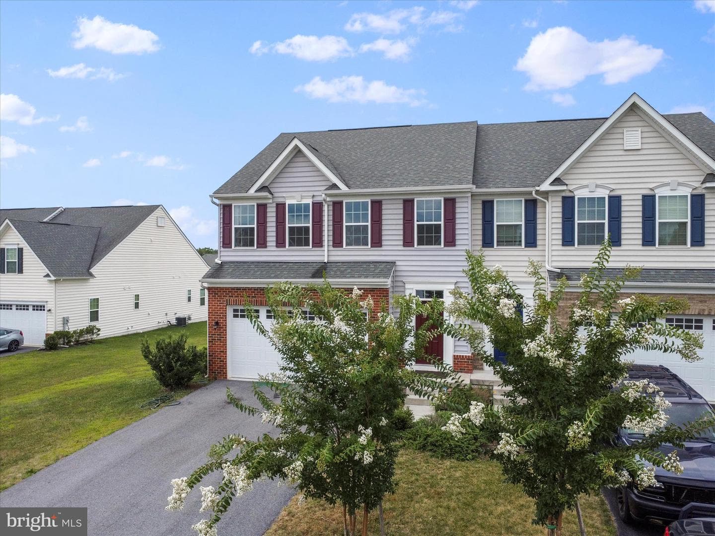 18211 Brownstone Place photo 2