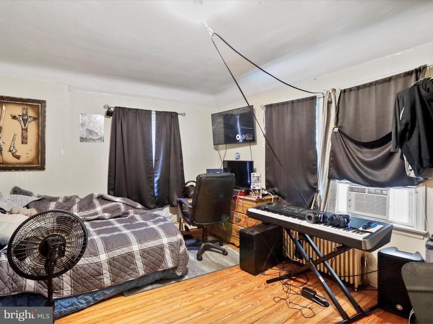 843 Frederick Street photo 15