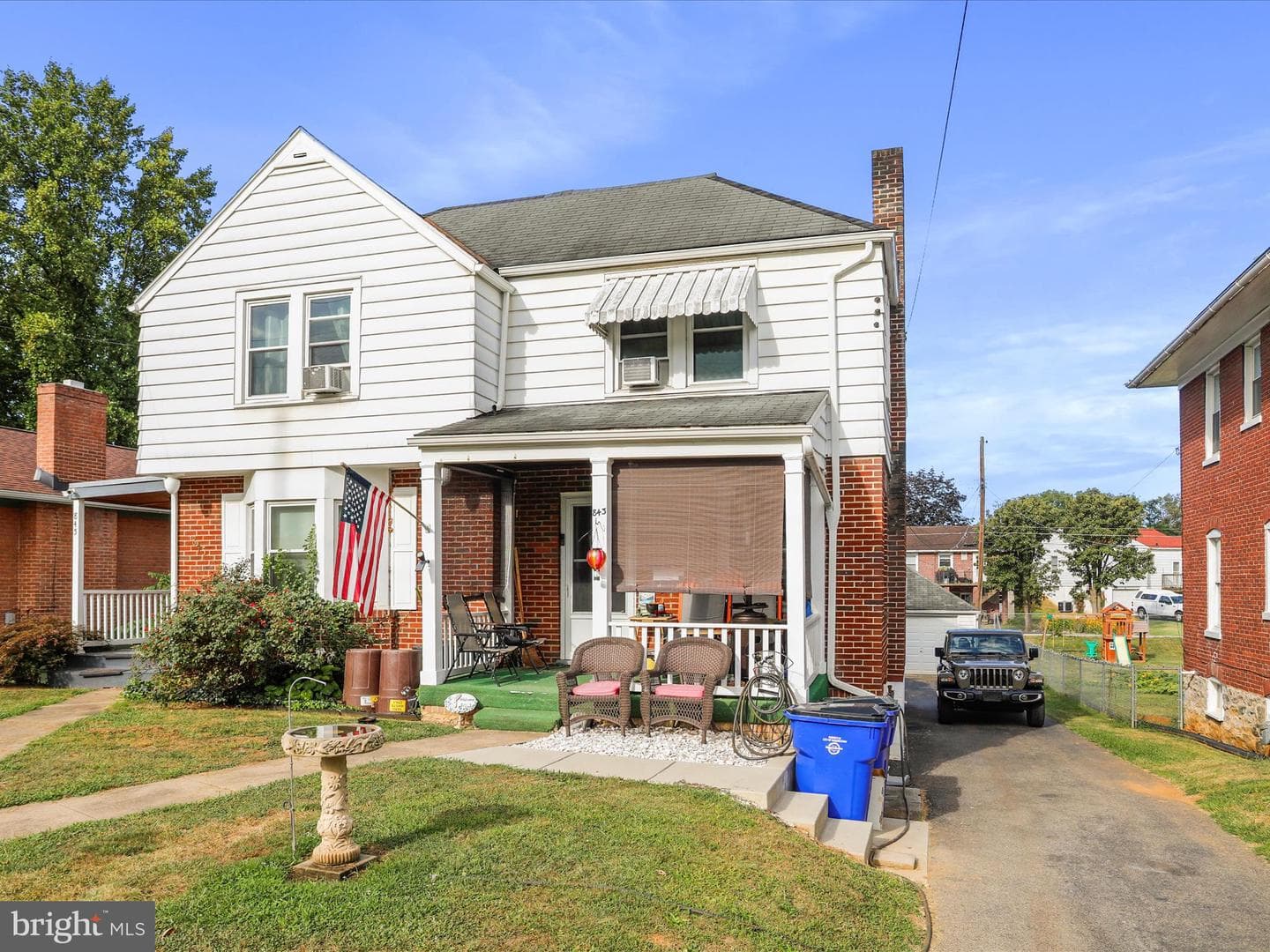 843 Frederick Street photo 2