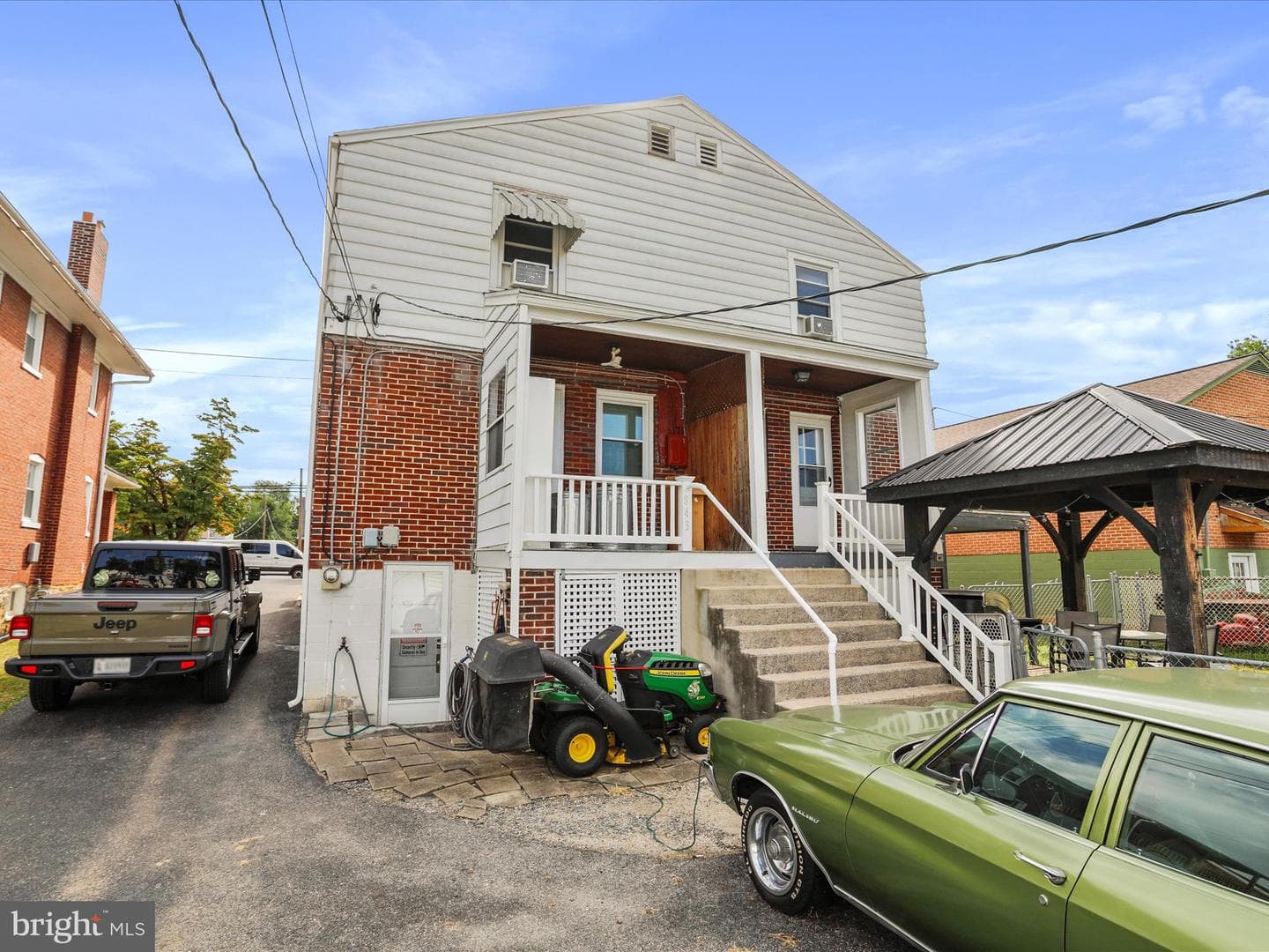 843 Frederick Street photo 28