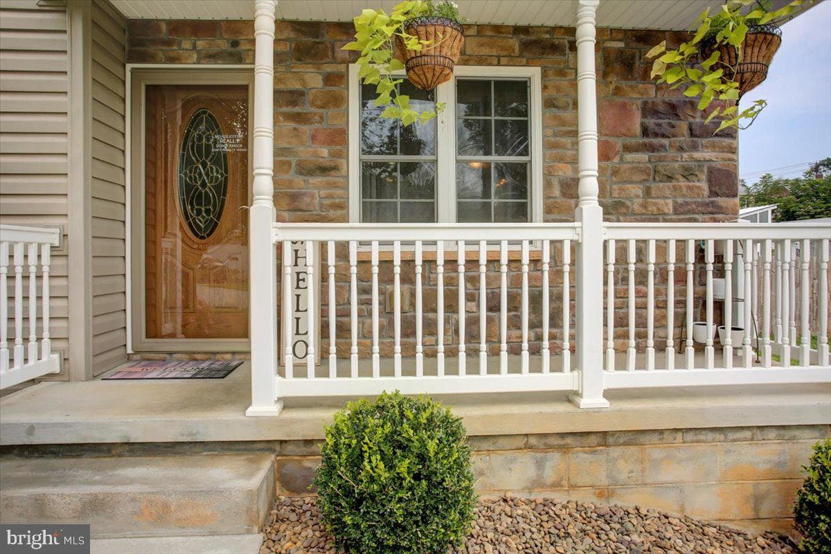 11924 Sun Valley Drive photo 3