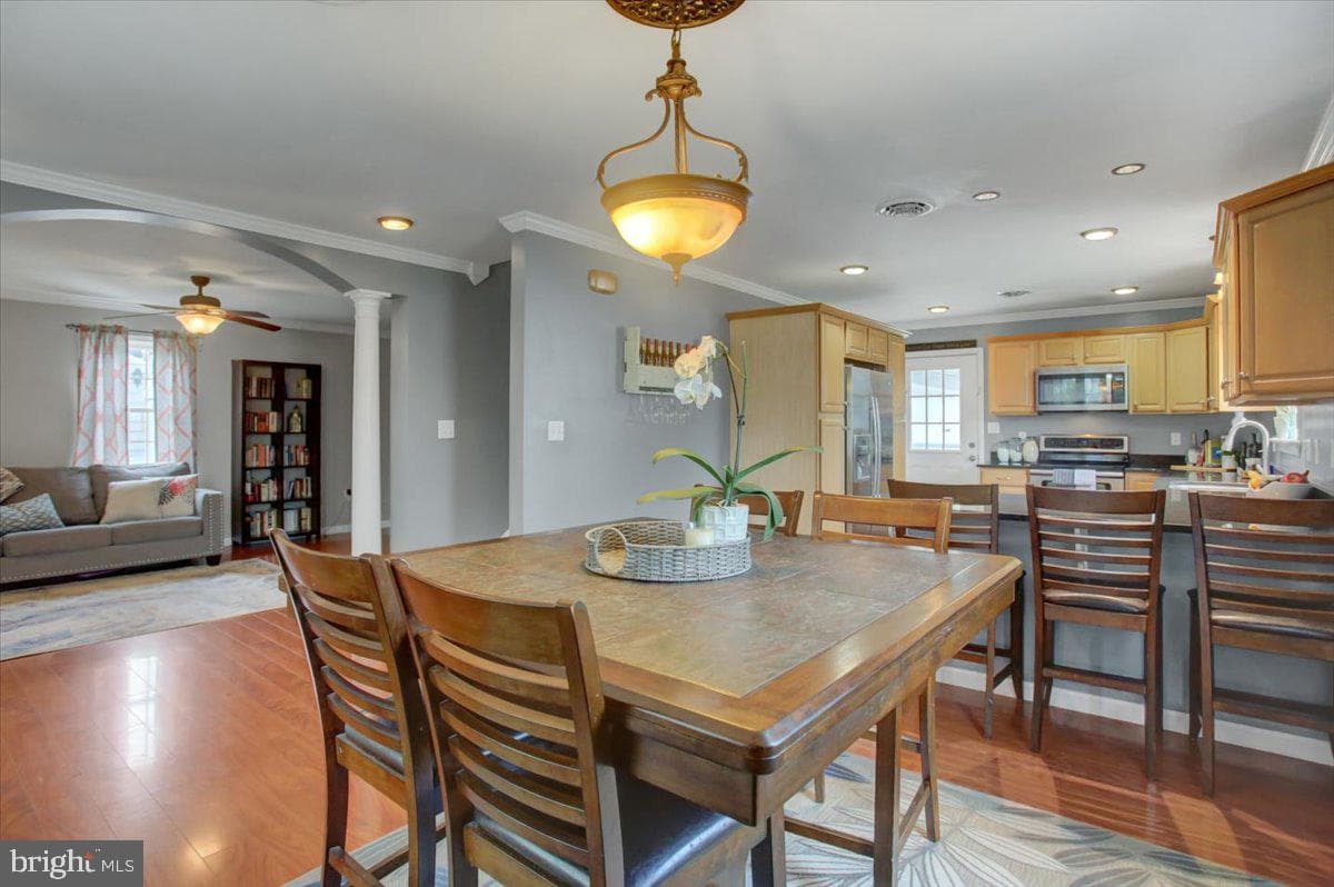 11924 Sun Valley Drive photo 5
