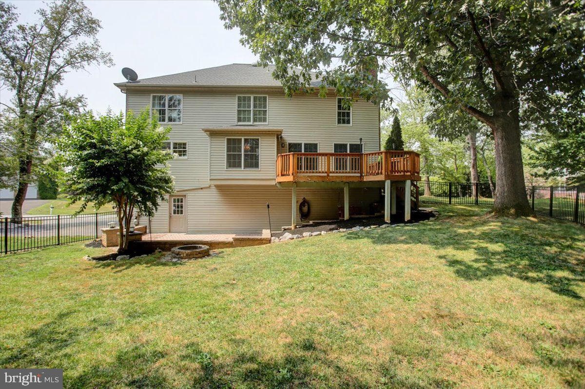 20204 Plumwood Drive photo 45