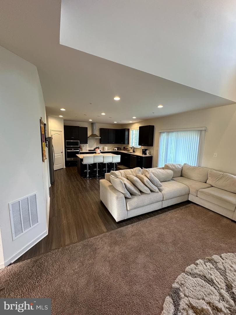 9322 Alloway Drive photo 4