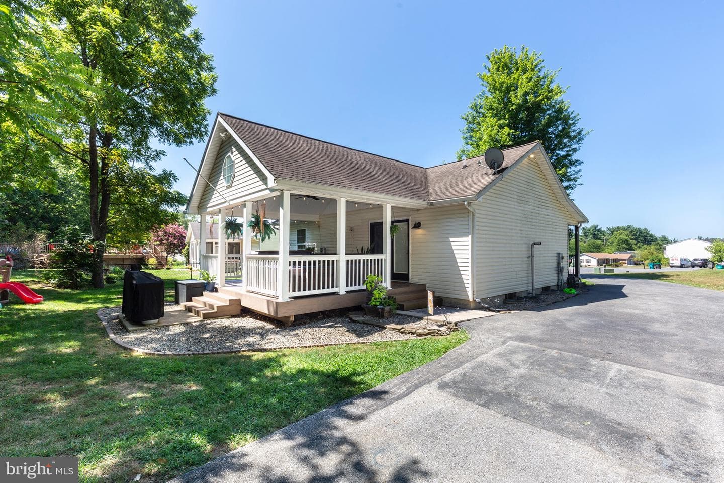 17005 Newcastle Court photo 58
