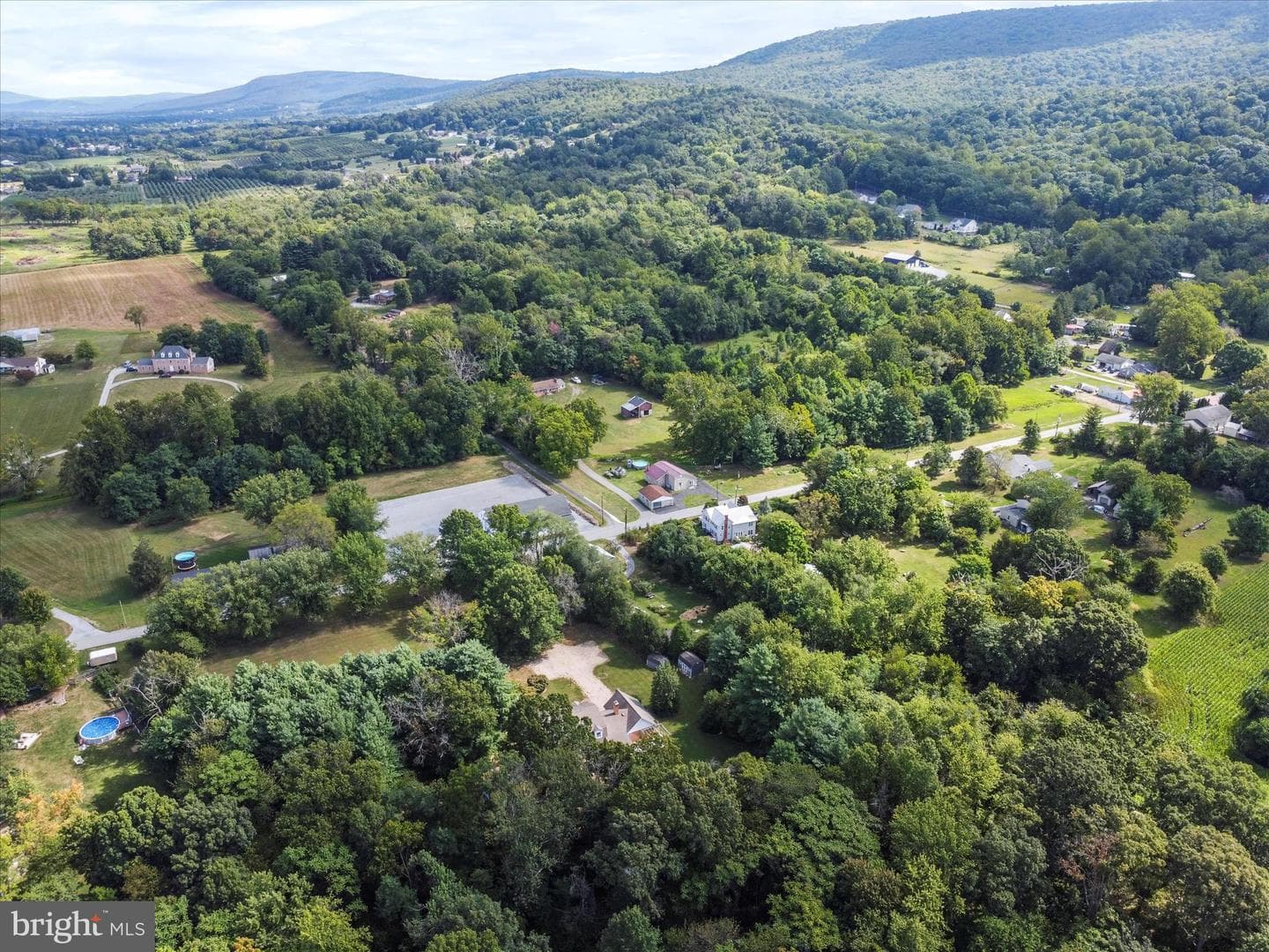 22161 Pondsville Road photo 20