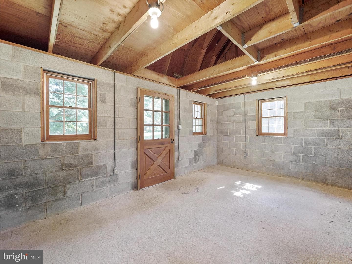 22161 Pondsville Road photo 77