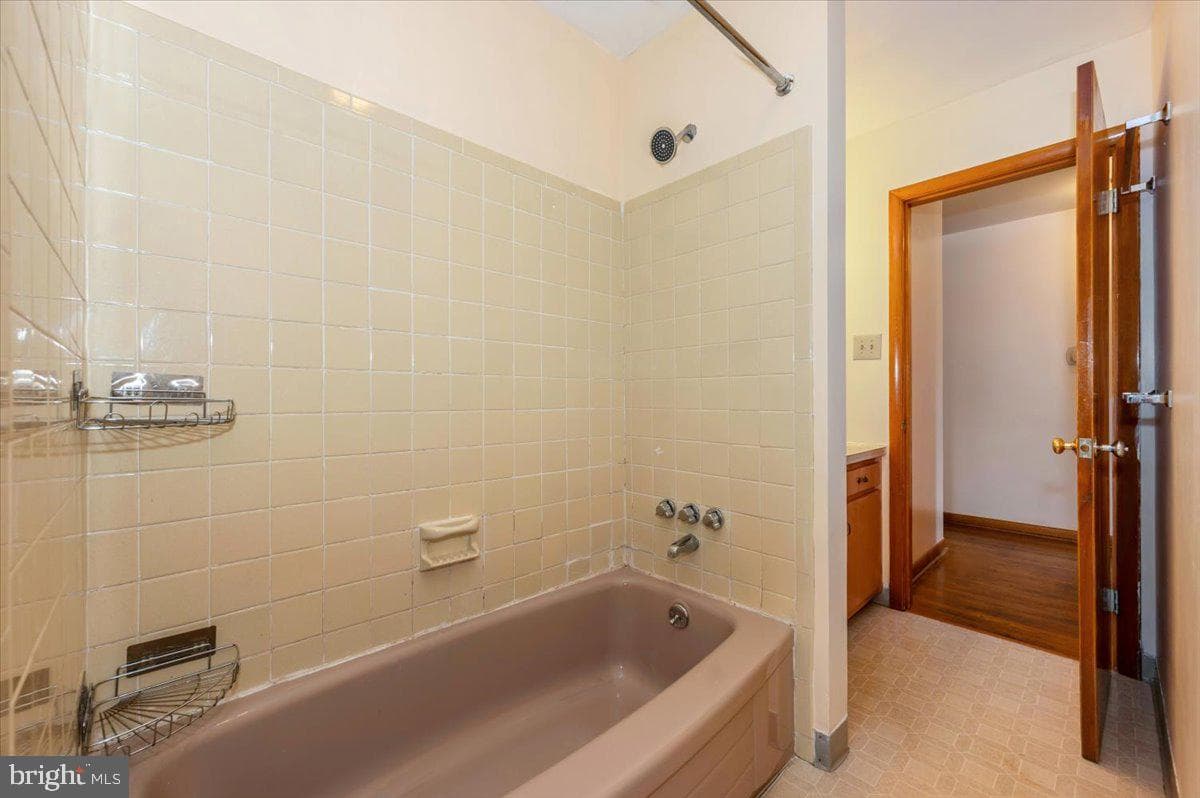 12026 Christy Avenue photo 27