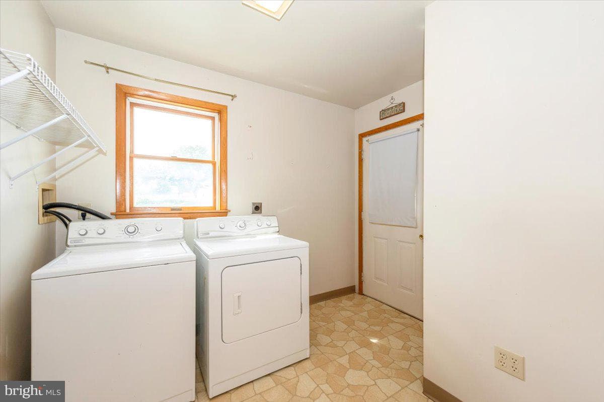 12026 Christy Avenue photo 28