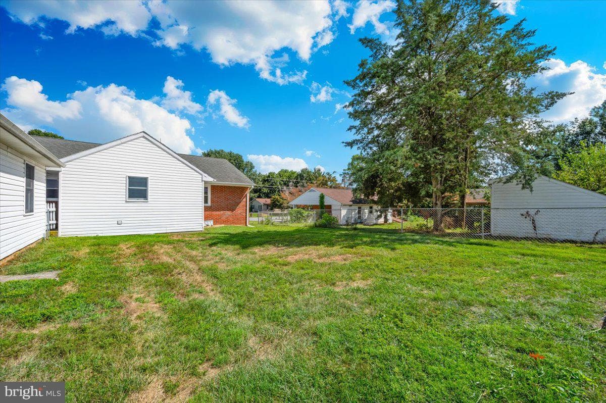 12026 Christy Avenue photo 35