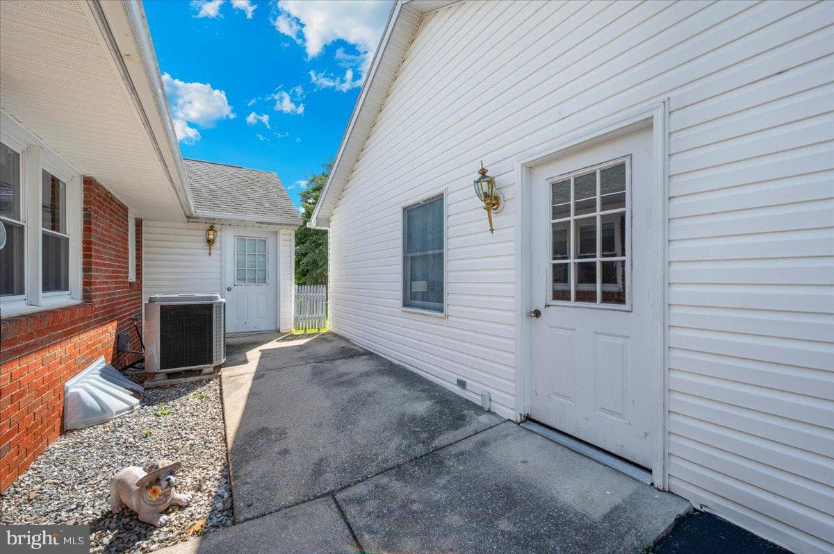 12026 Christy Avenue photo 40