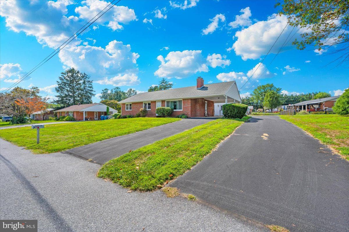 12026 Christy Avenue photo 41