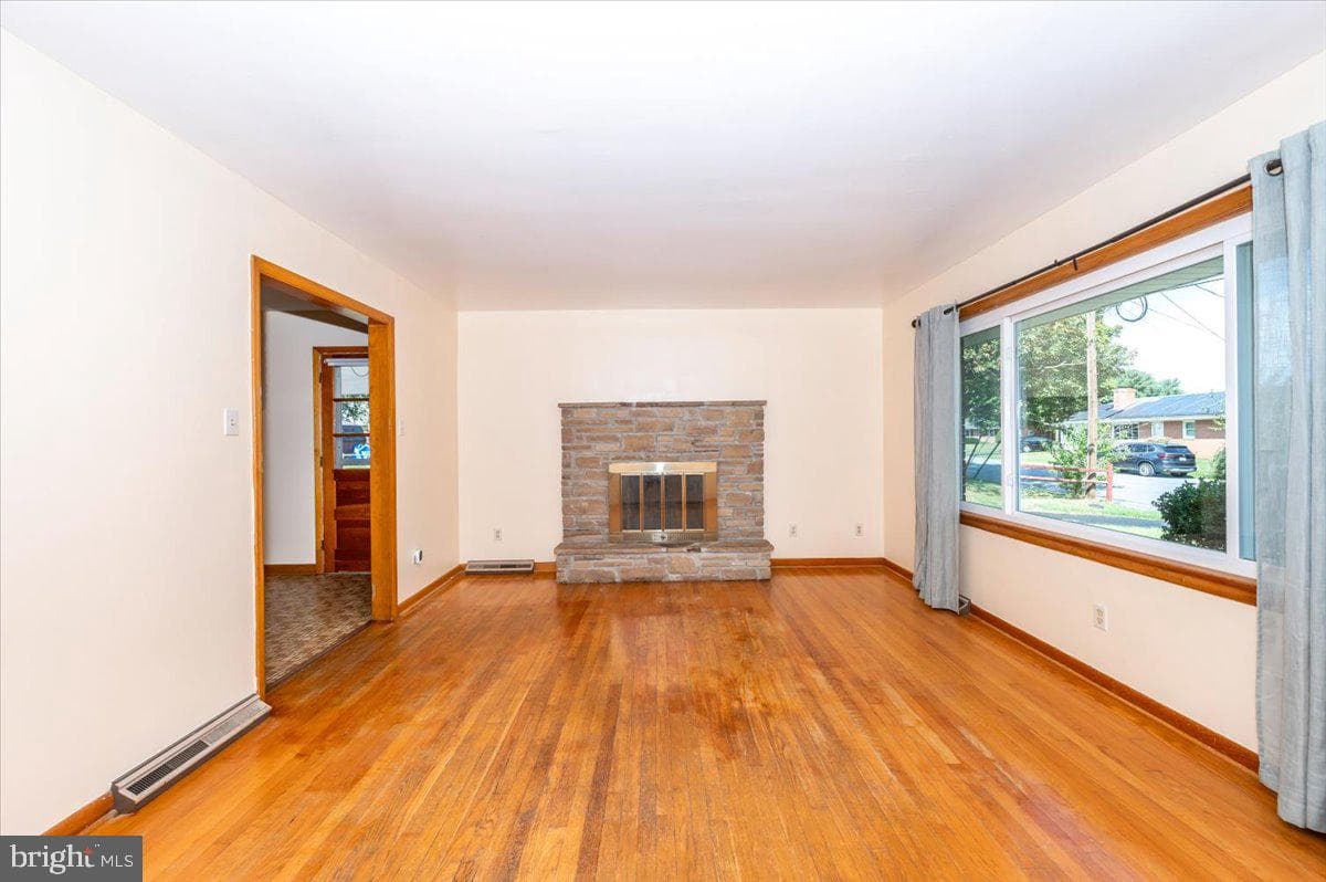 12026 Christy Avenue photo 5