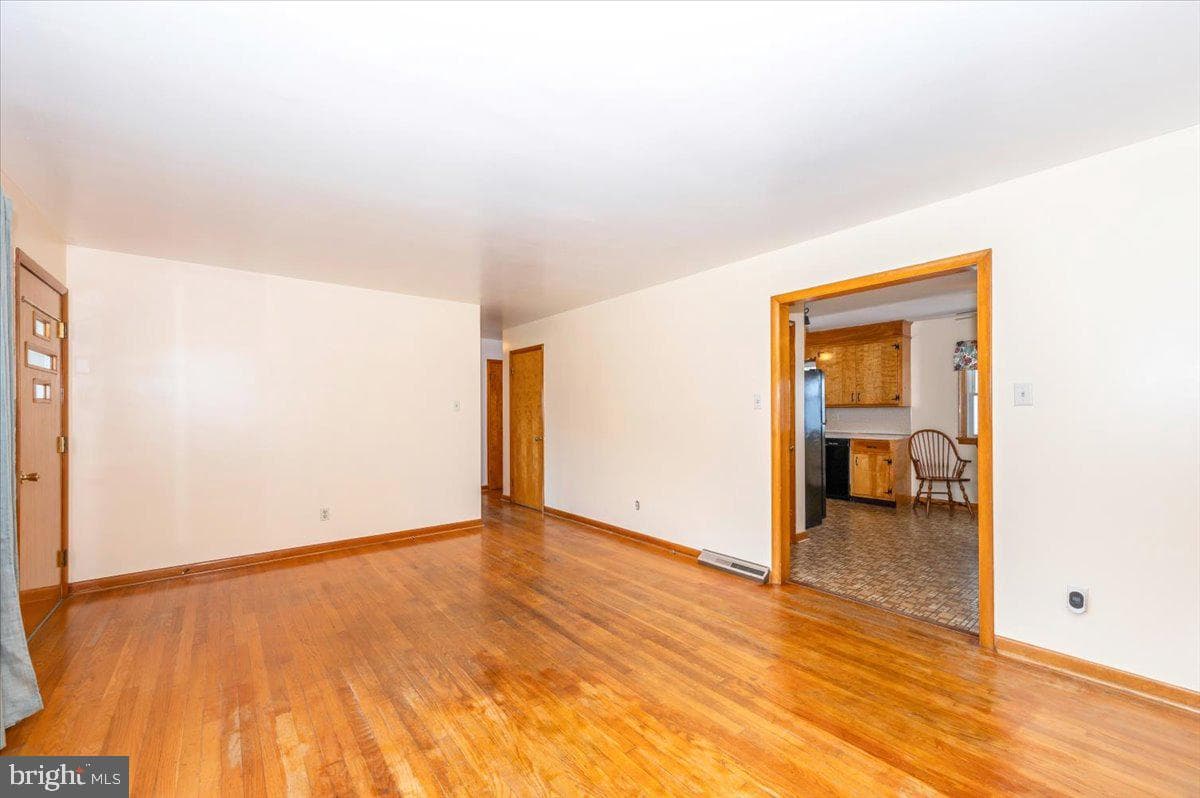 12026 Christy Avenue photo 6