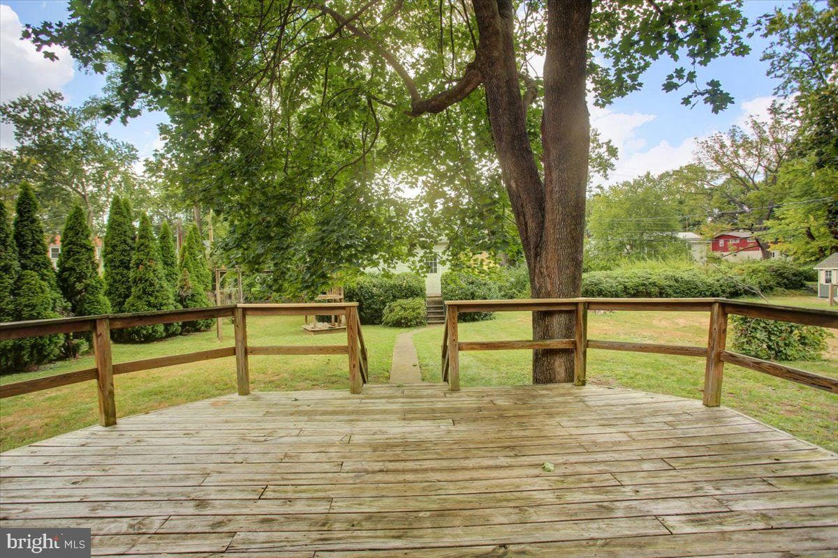 1319 The Terrace photo 39