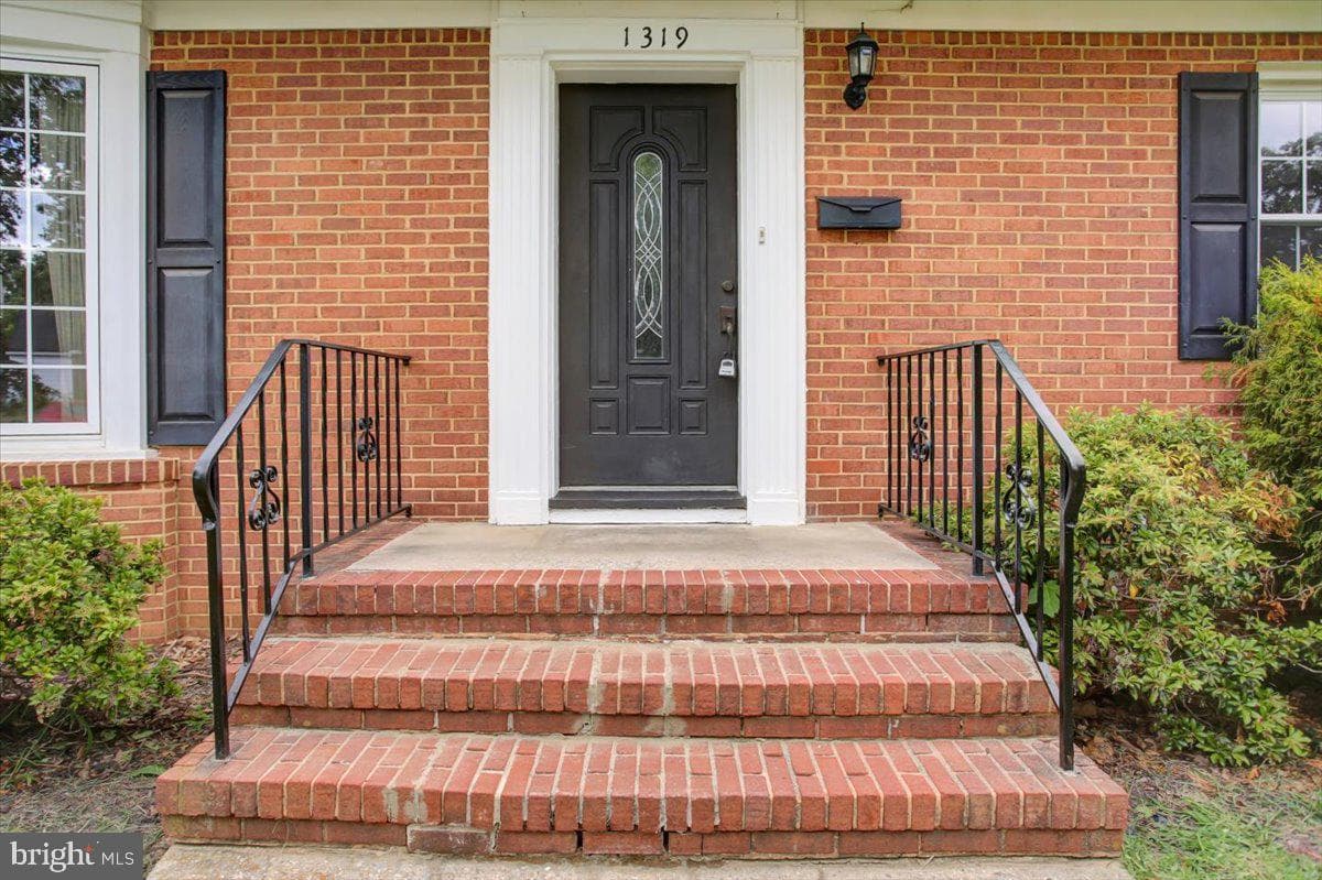 1319 The Terrace photo 5