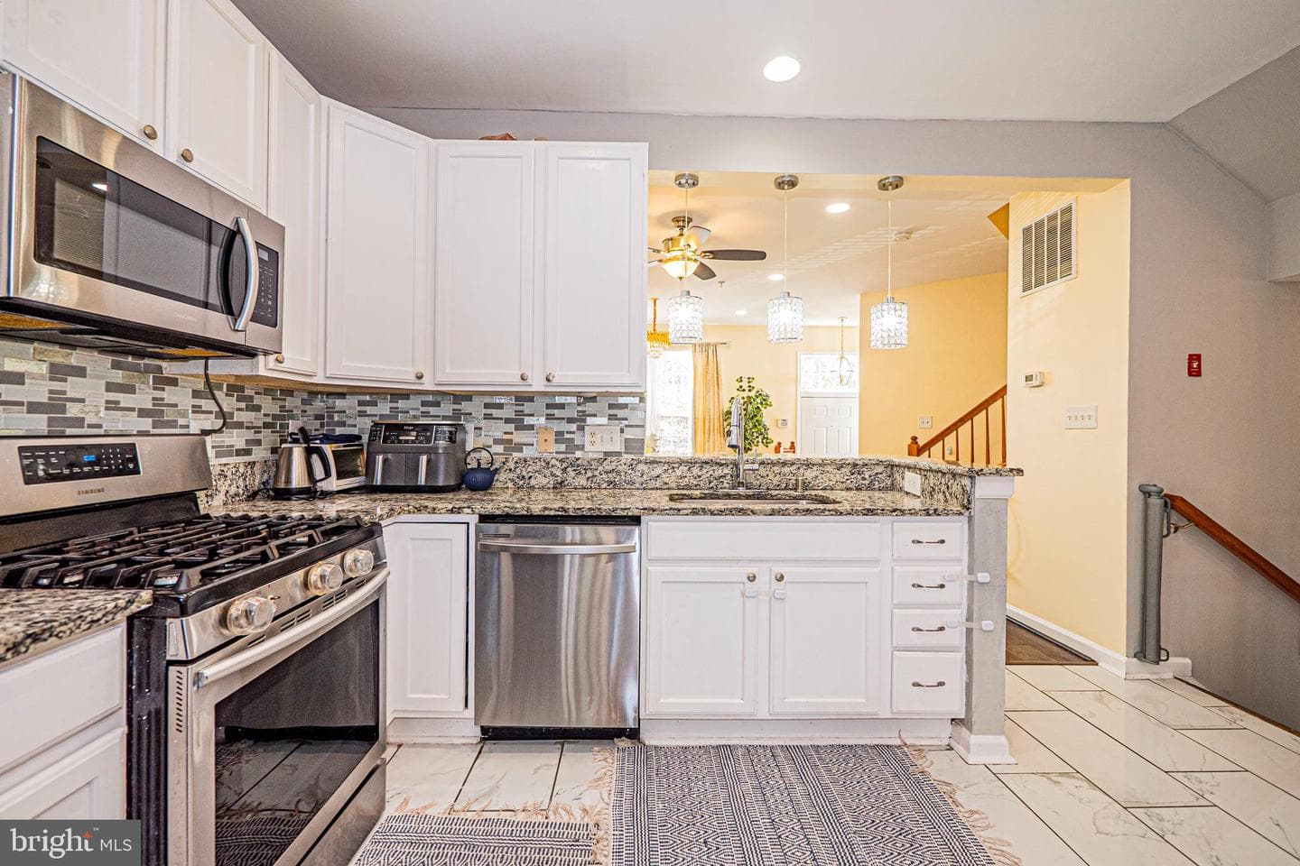 17734 Perlite Way photo 2