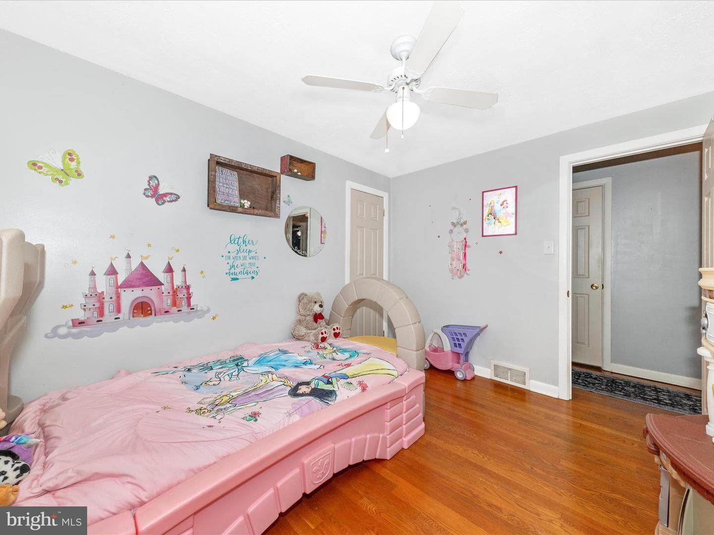 17216 Amber Drive photo 25