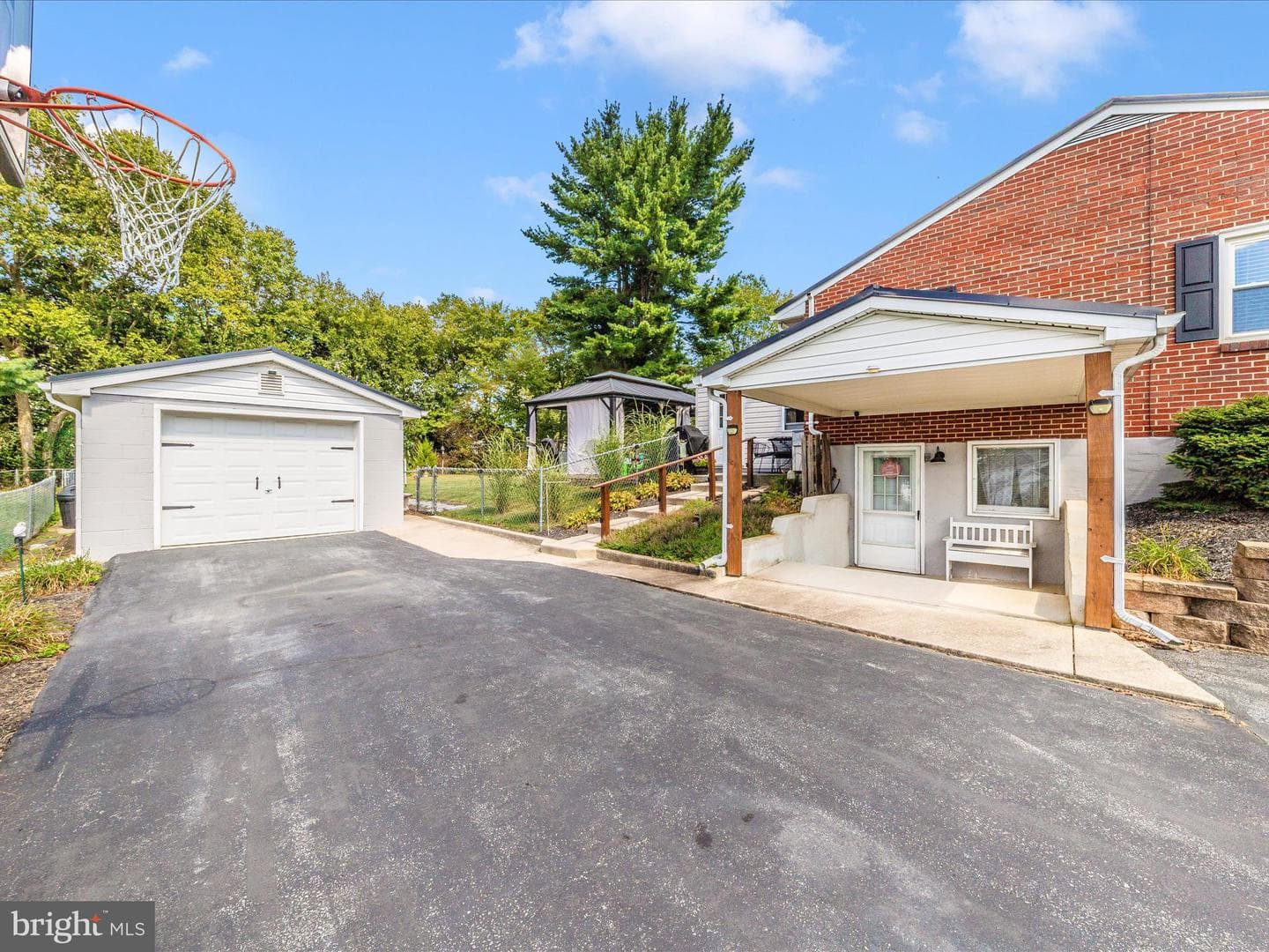 17216 Amber Drive photo 42