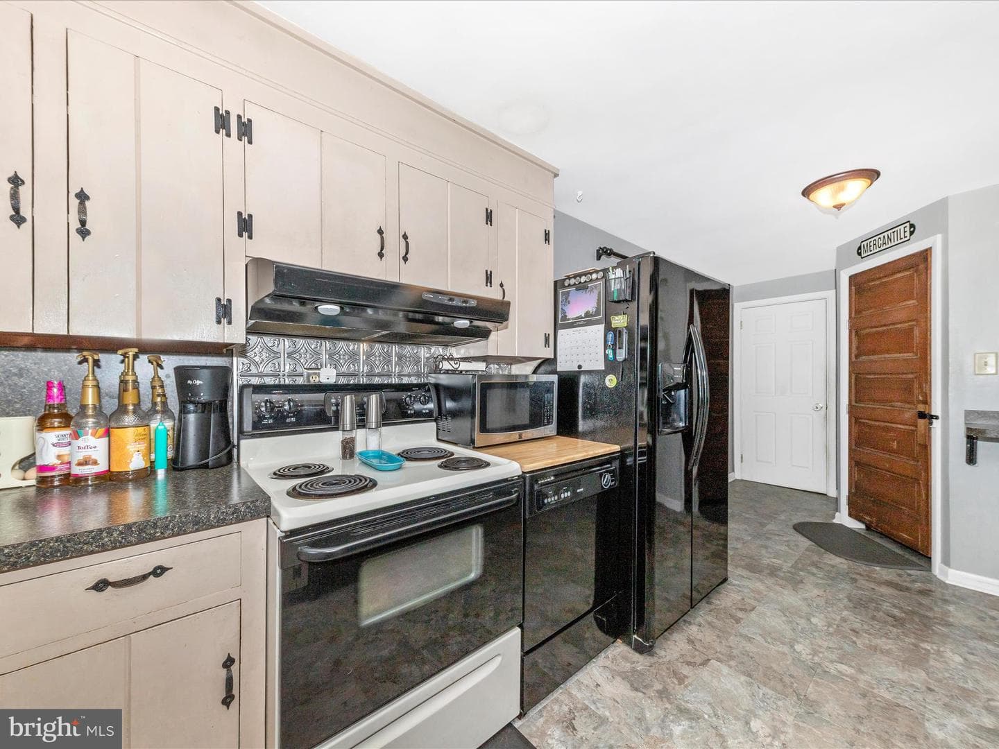 17216 Amber Drive photo 9