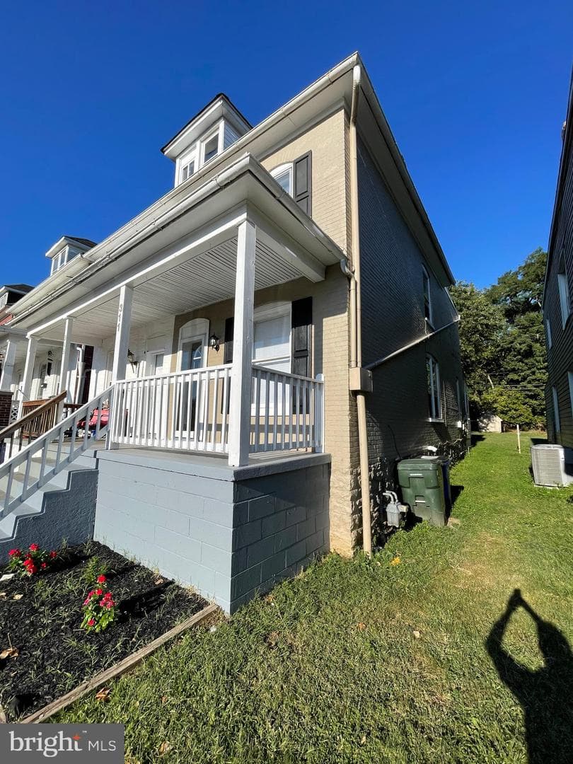 311 Ridge Avenue photo 2