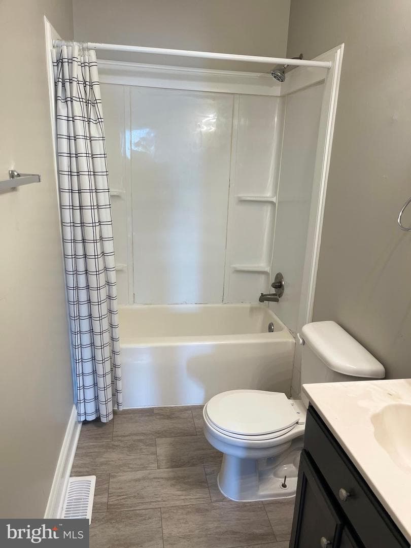 311 Ridge Avenue photo 21