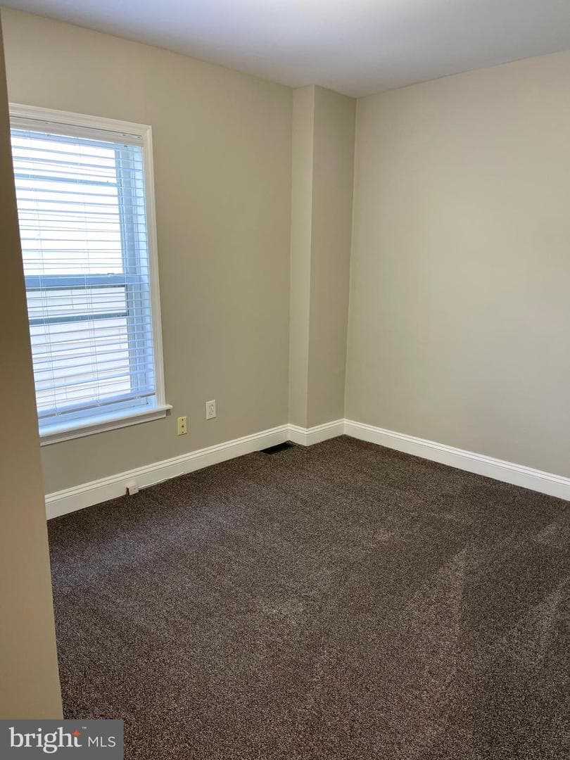 311 Ridge Avenue photo 25