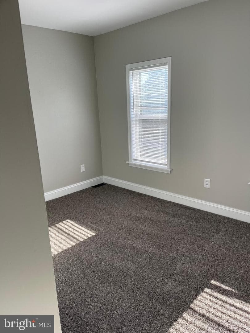311 Ridge Avenue photo 28