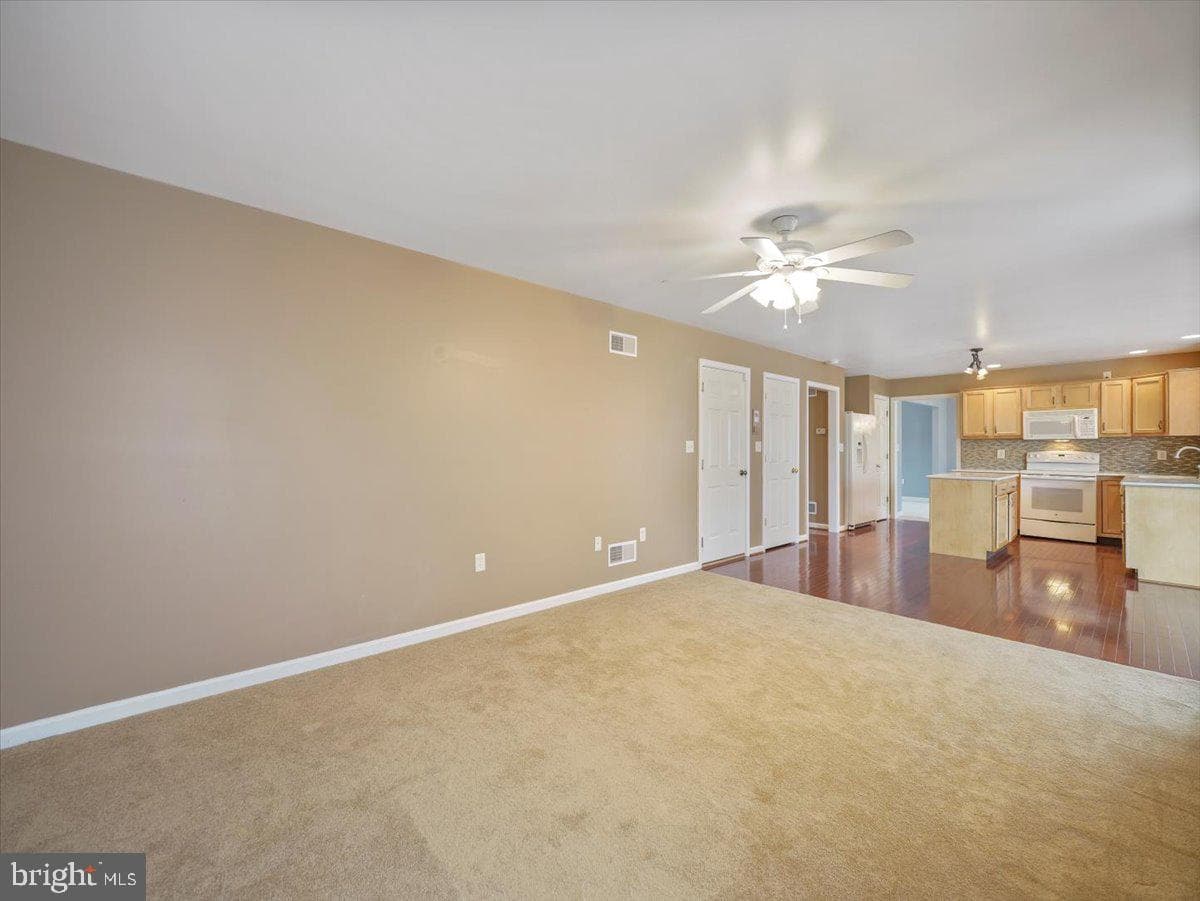 11015 Donelson Drive photo 15
