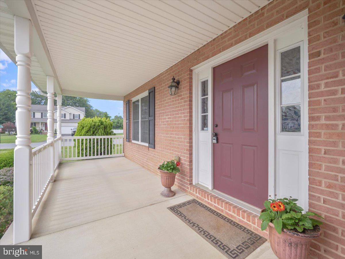 11015 Donelson Drive photo 2