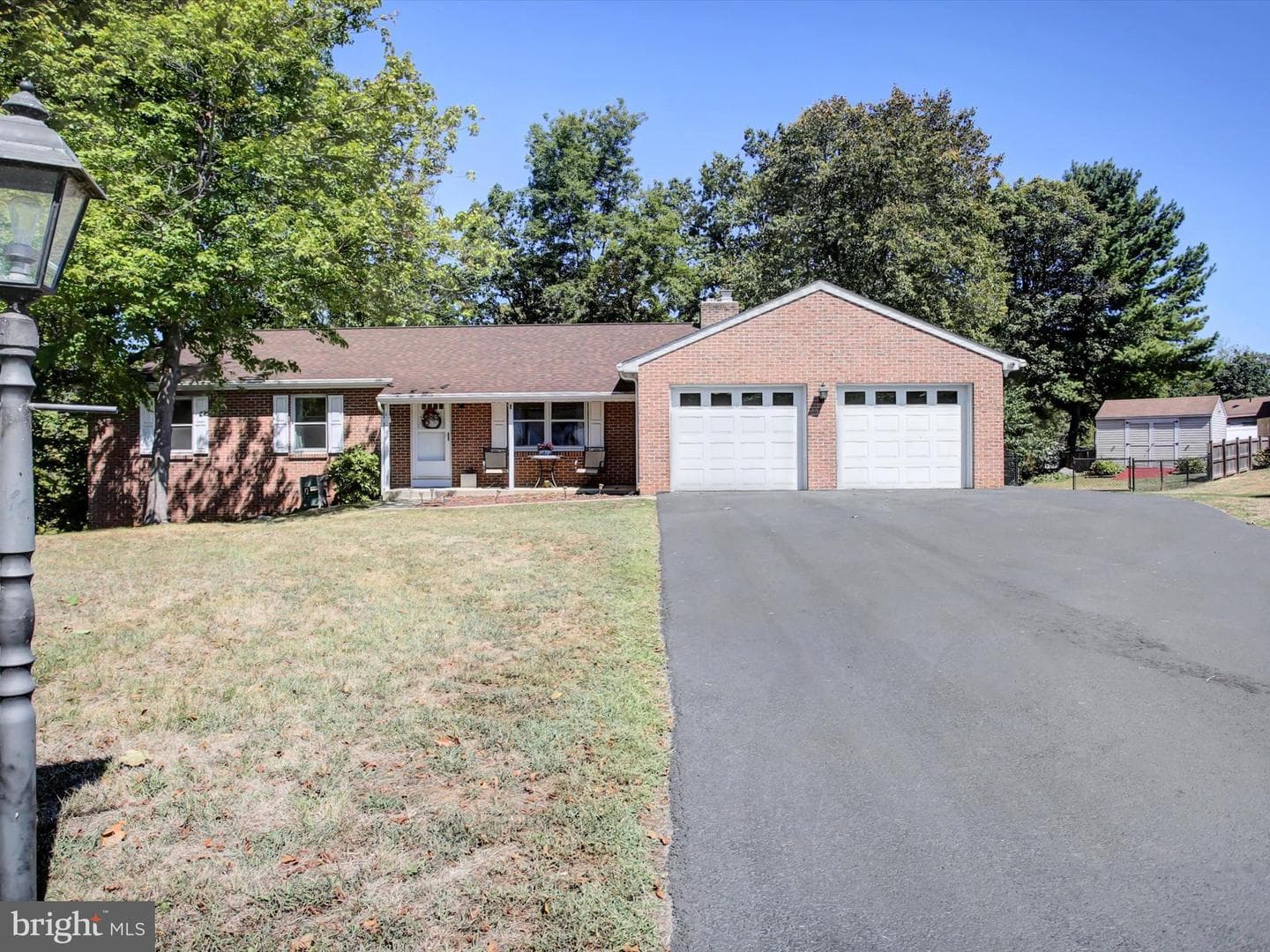 1 Dartmouth Drive photo 2