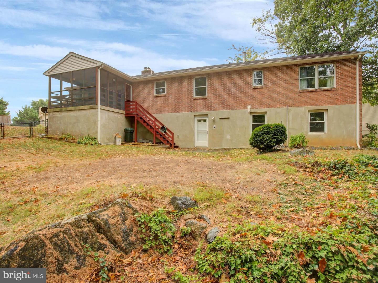 1 Dartmouth Drive photo 43