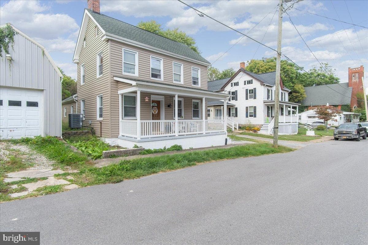 4402 Main Street photo 3