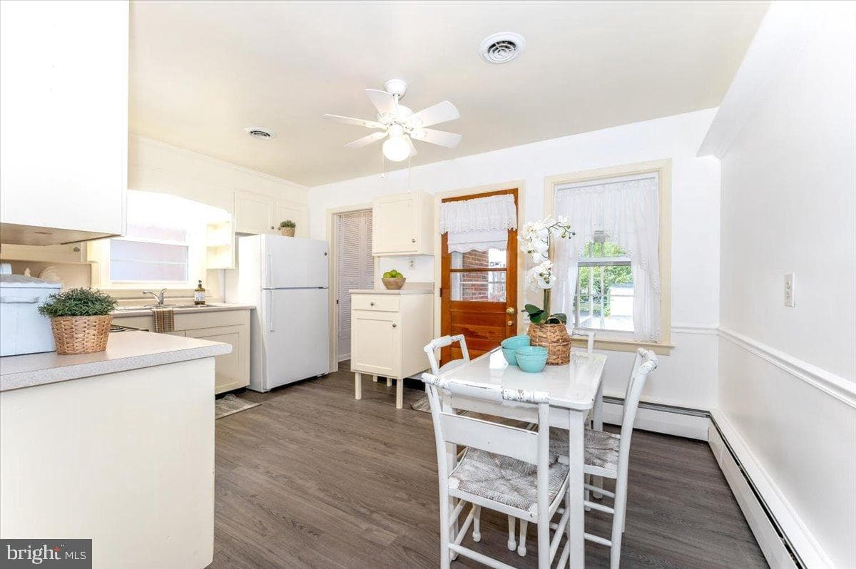 228 Bryan Place photo 19