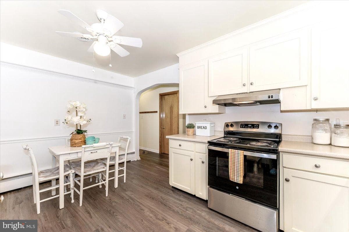 228 Bryan Place photo 26