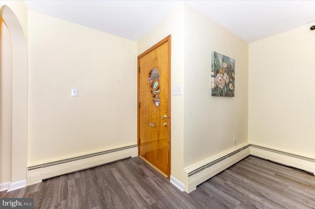 228 Bryan Place photo 3