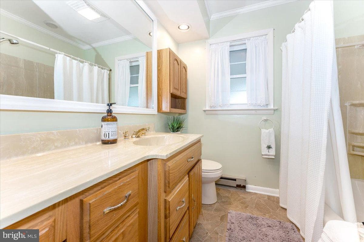 228 Bryan Place photo 38