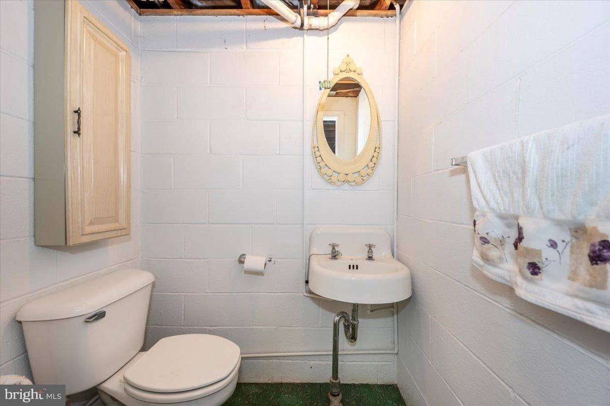 228 Bryan Place photo 50
