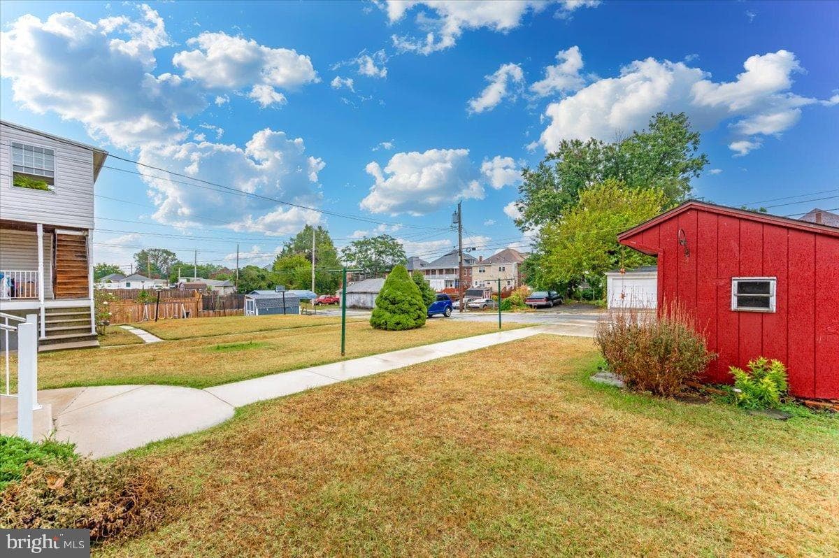 228 Bryan Place photo 58