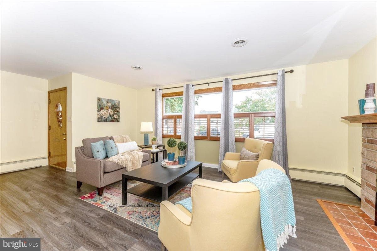 228 Bryan Place photo 7