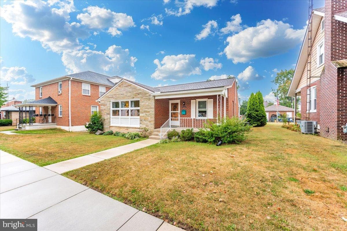 228 Bryan Place photo 70