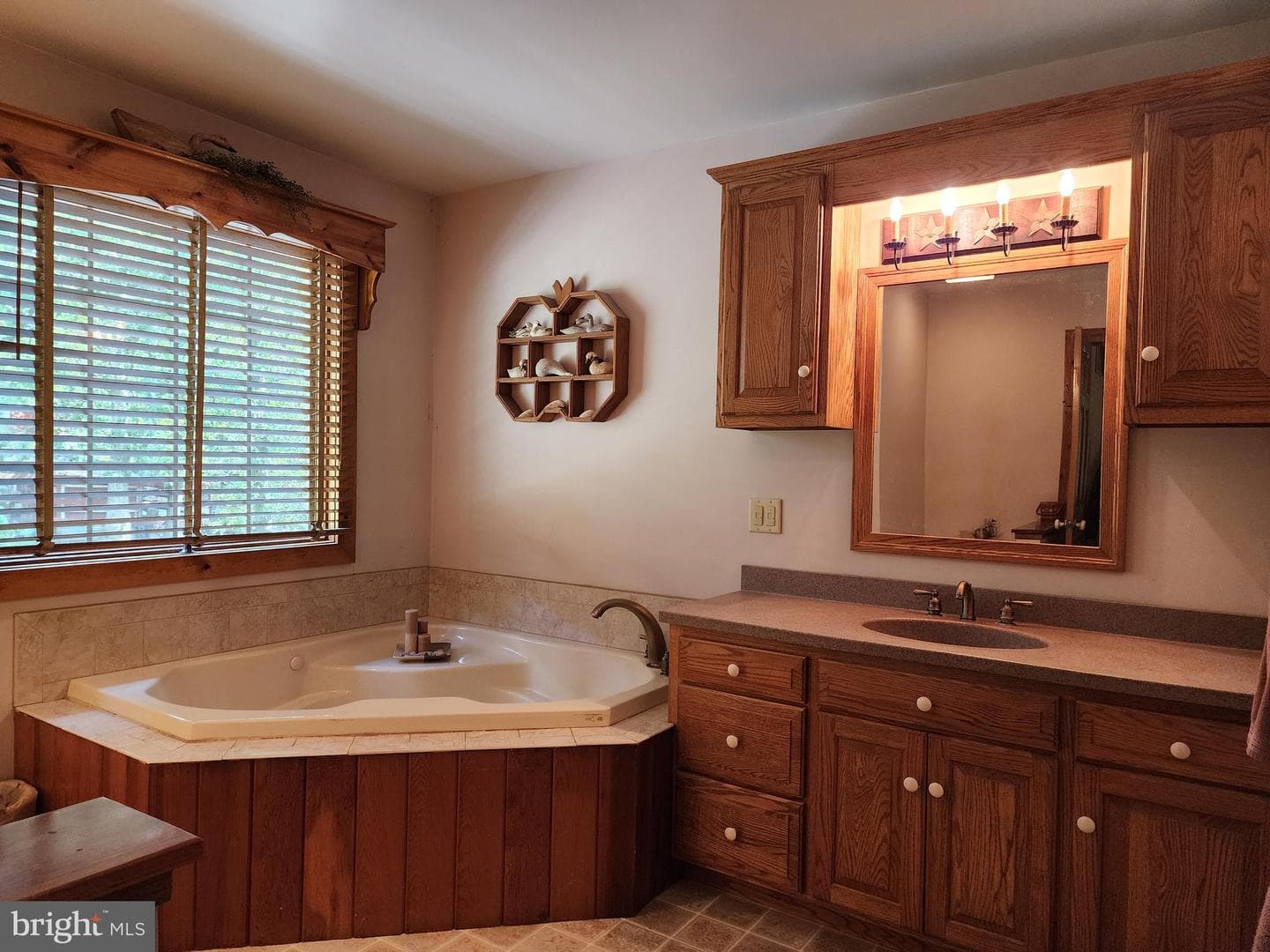 14847 White Oak Ridge photo 15