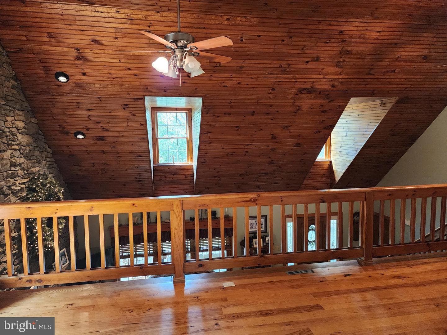 14847 White Oak Ridge photo 8
